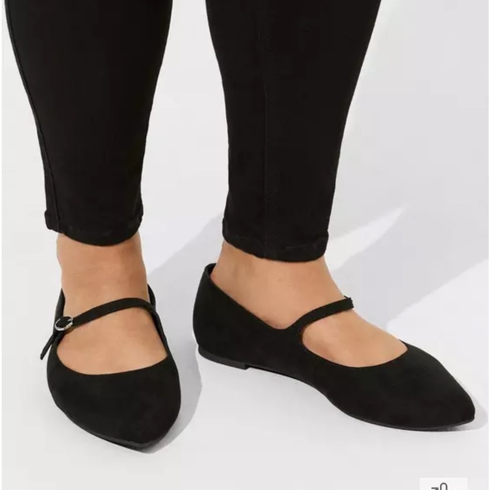 Torrid black pointed toe Mary Jane flats